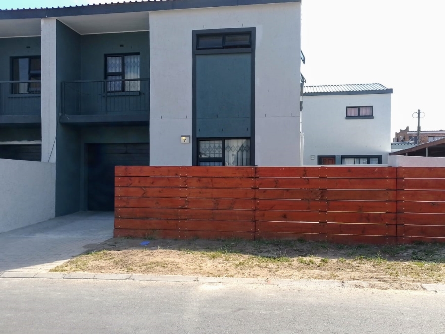 To Let 3 Bedroom Property for Rent in Belhar Western Cape